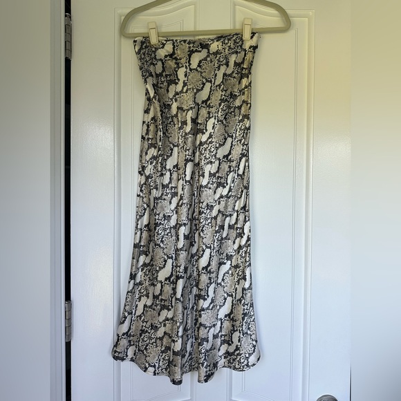 H&M Dresses & Skirts - H&M snakeskin satin midi skirt